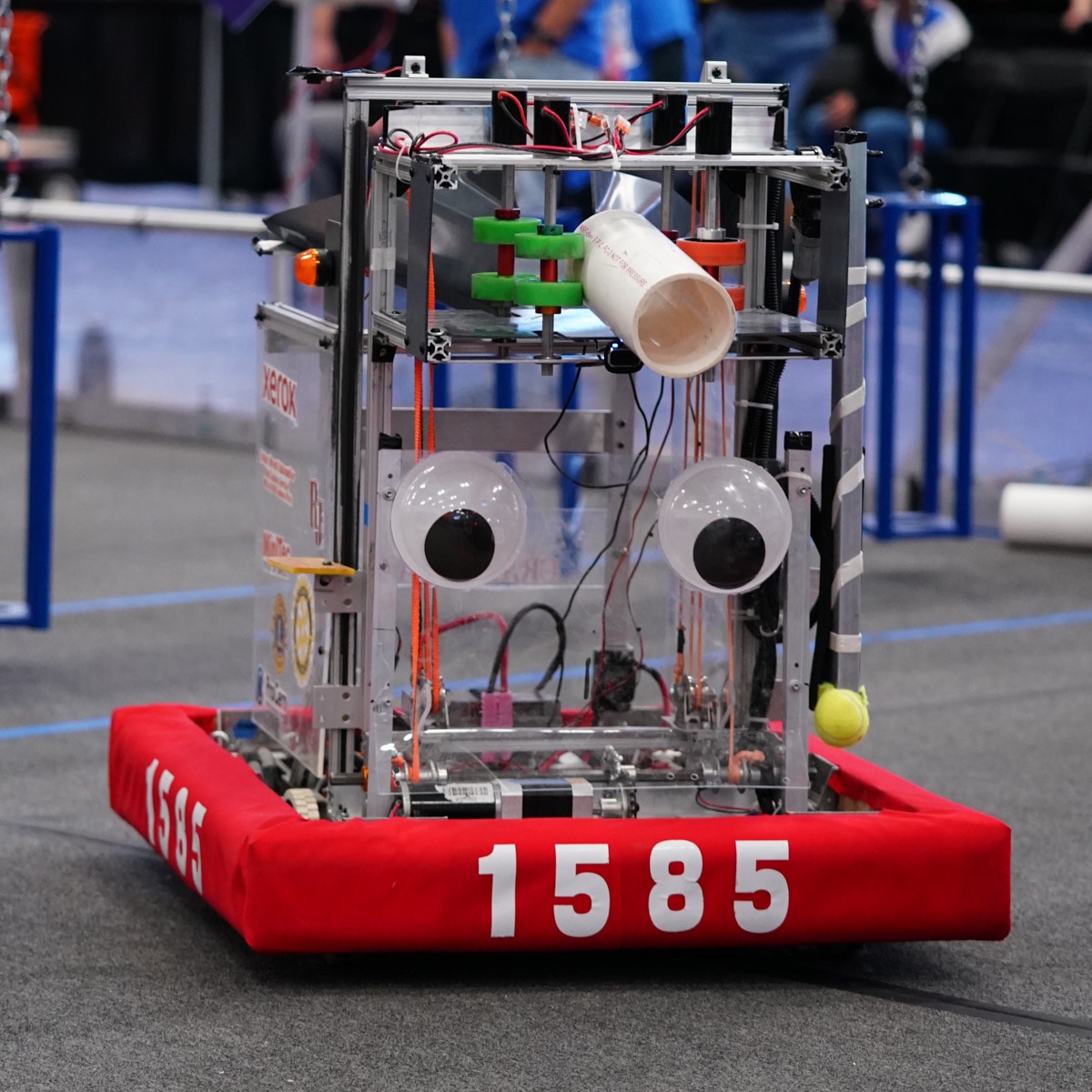 bandsaw cutting wood